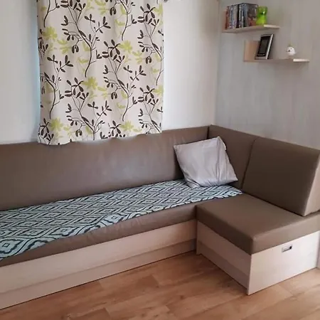 Luxueuze Stacaravan In Met Eigen Terras En Tuintje Domek alpejski Bredene