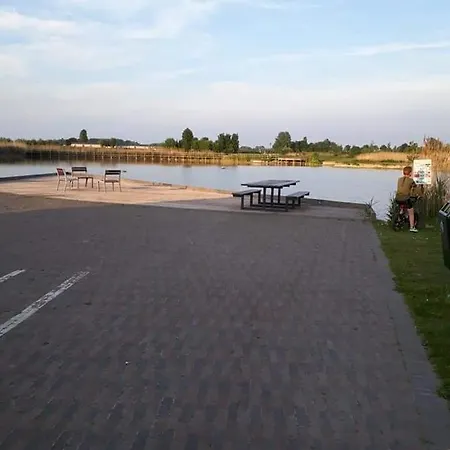 Luxueuze Stacaravan In Met Eigen Terras En Tuintje *